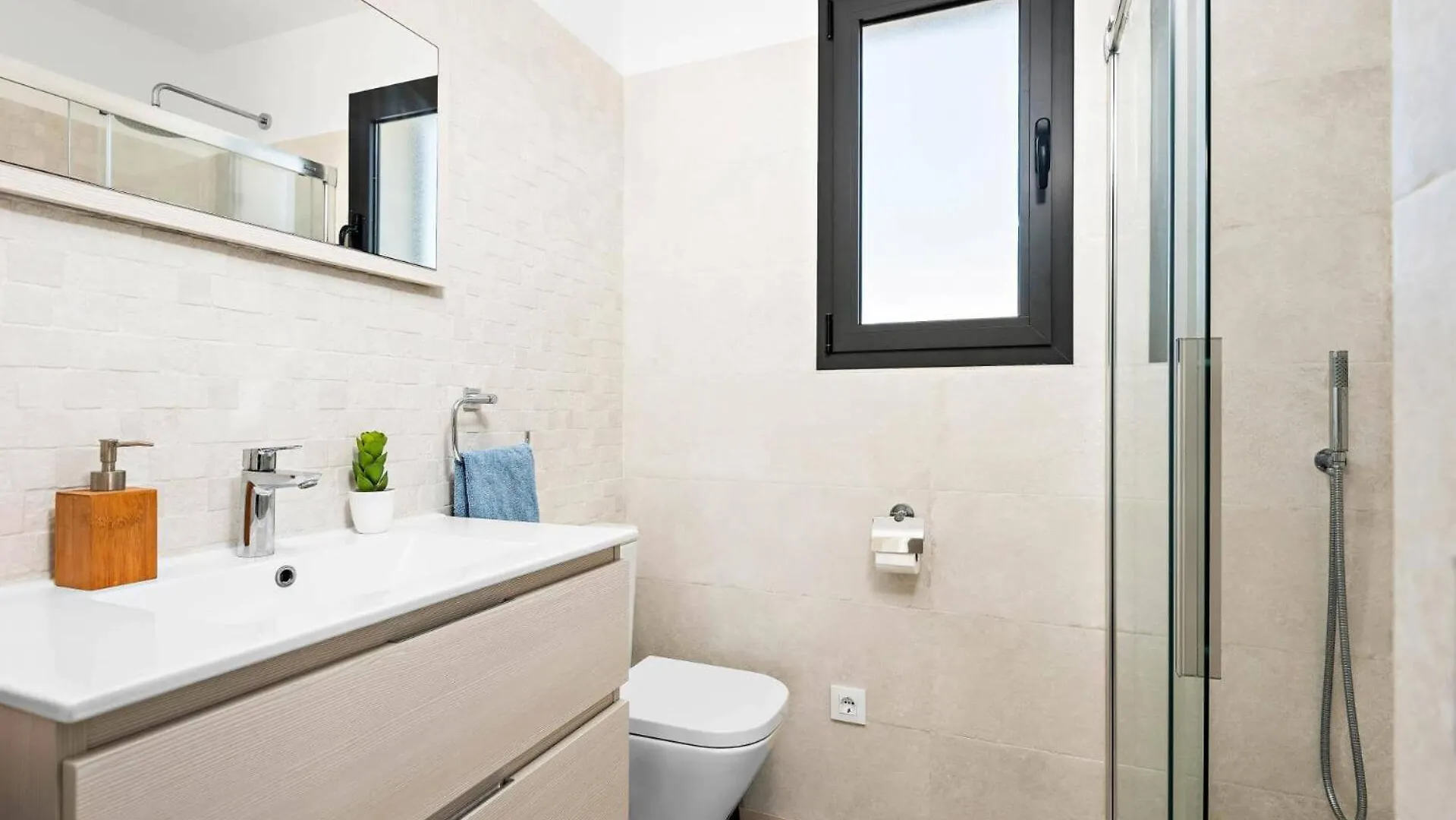 Villa Mar Blanes By Villa Plus Cala'N Blanes  0*, Cala'N Blanes (Menorca) Ισπανία